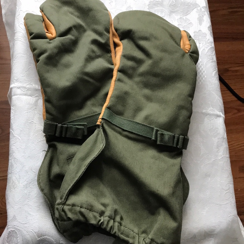 Vintage Army Trigger Finger Mitten Shells